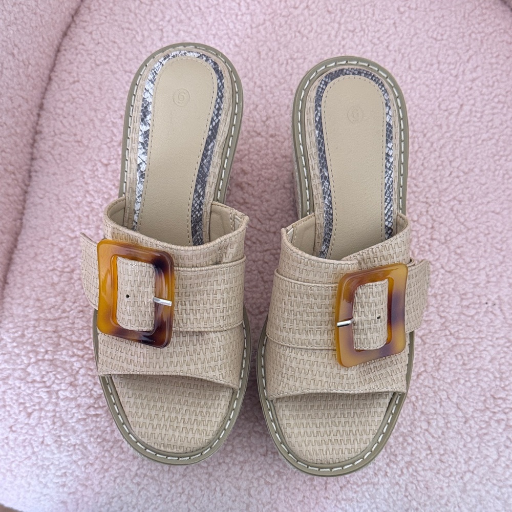 Elegant Beige Buckle Mules